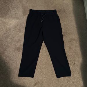 Lululemon cropped pants navy size 4